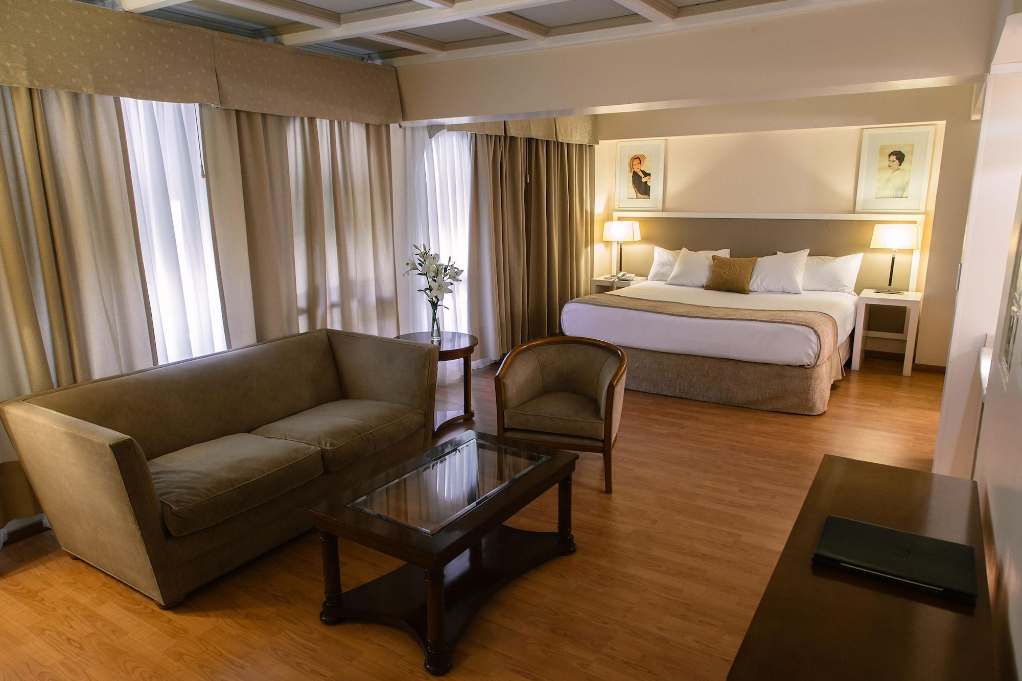 Hotel Huentala