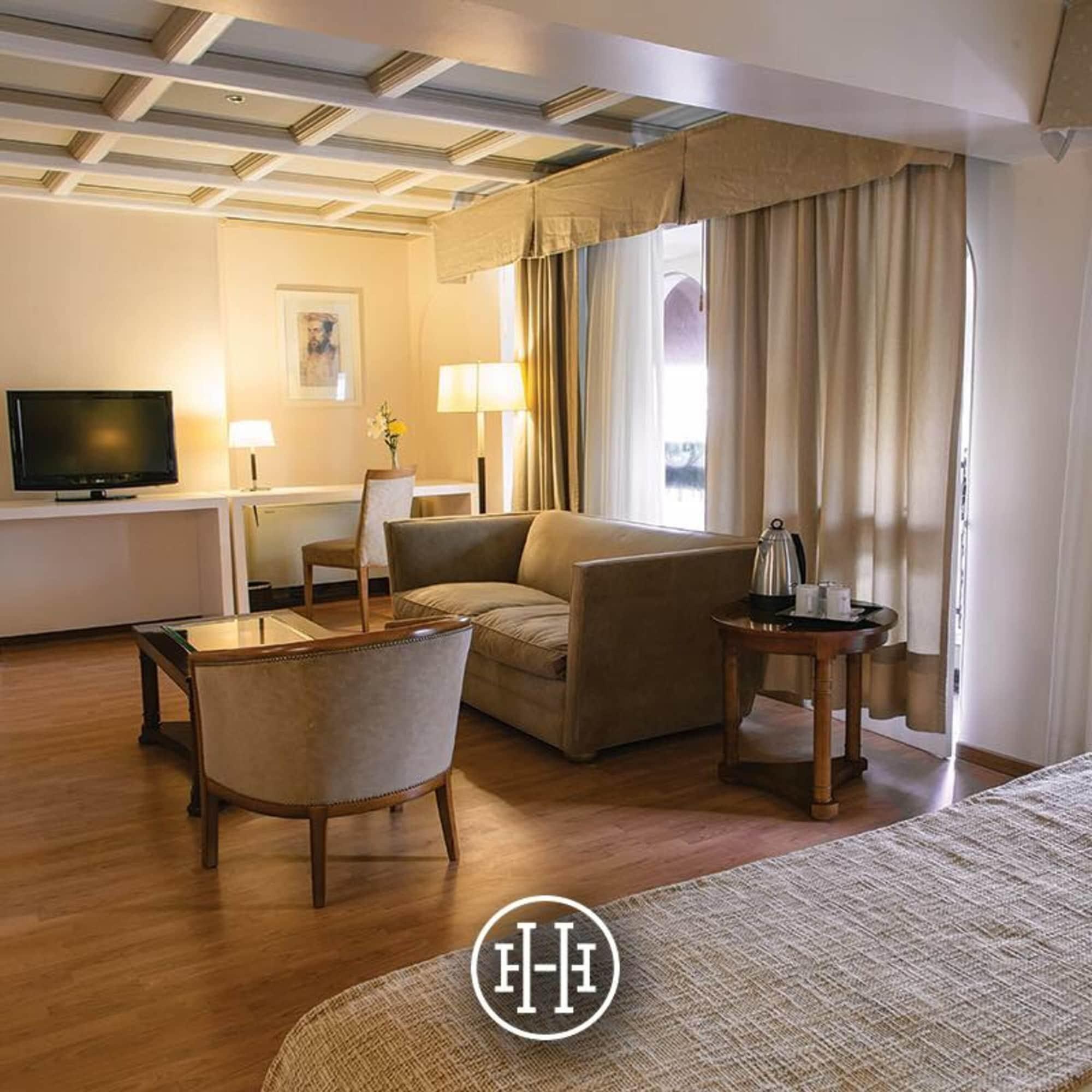 Huentala Hotel 4*